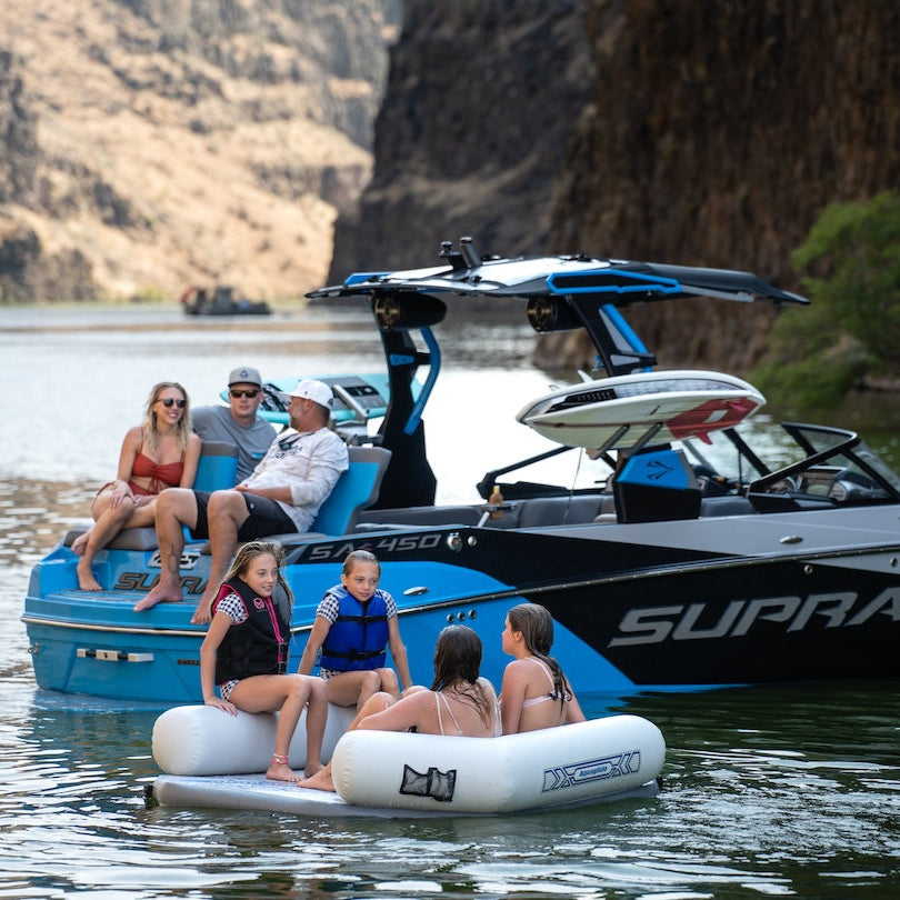 Aquaglide Backside Lounge - Lakefront