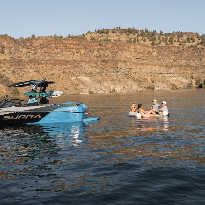 Aquaglide Backside Lounge - Lakefront