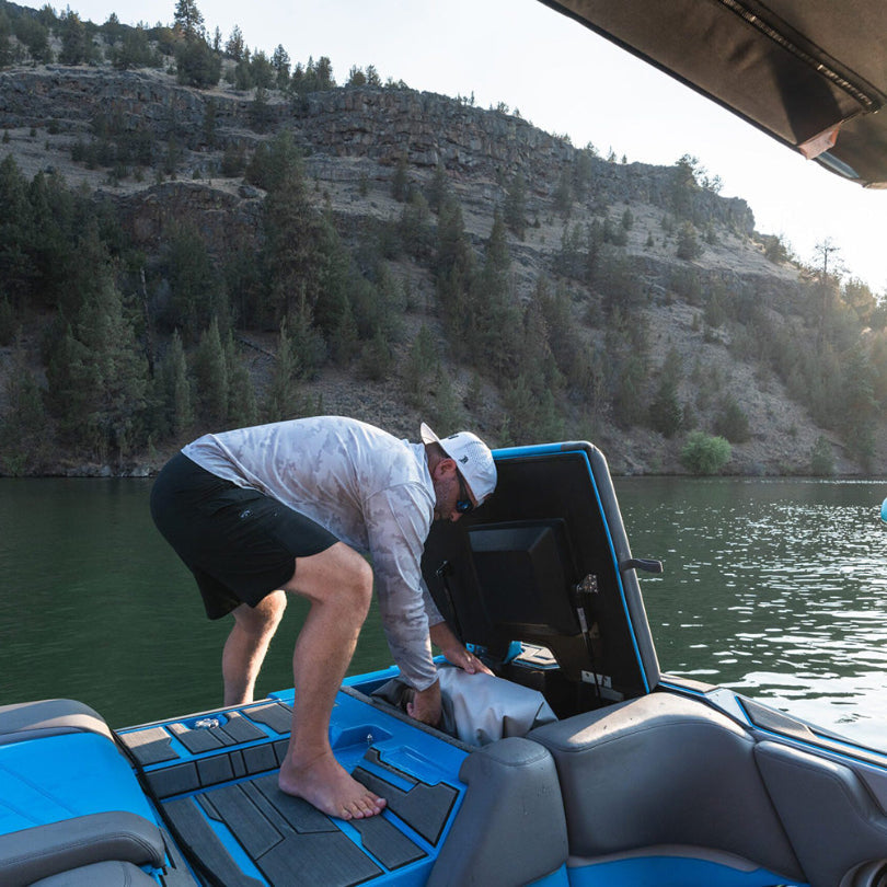 Aquaglide Backside Lounge - Lakefront