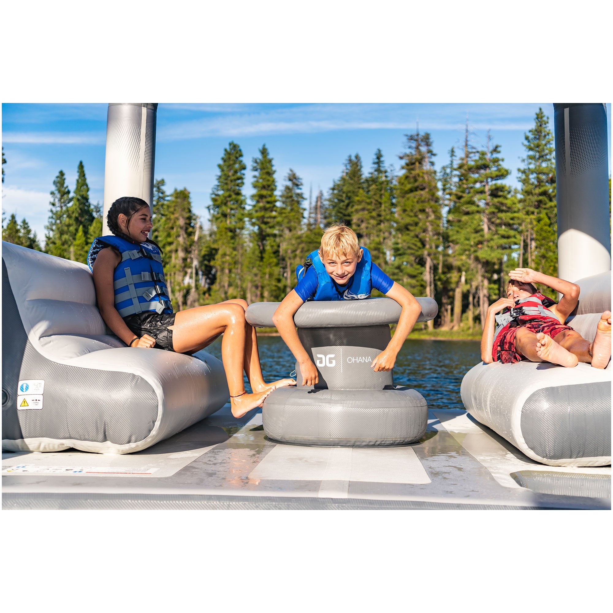 Aquaglide Ohana Lounge – Lakefront